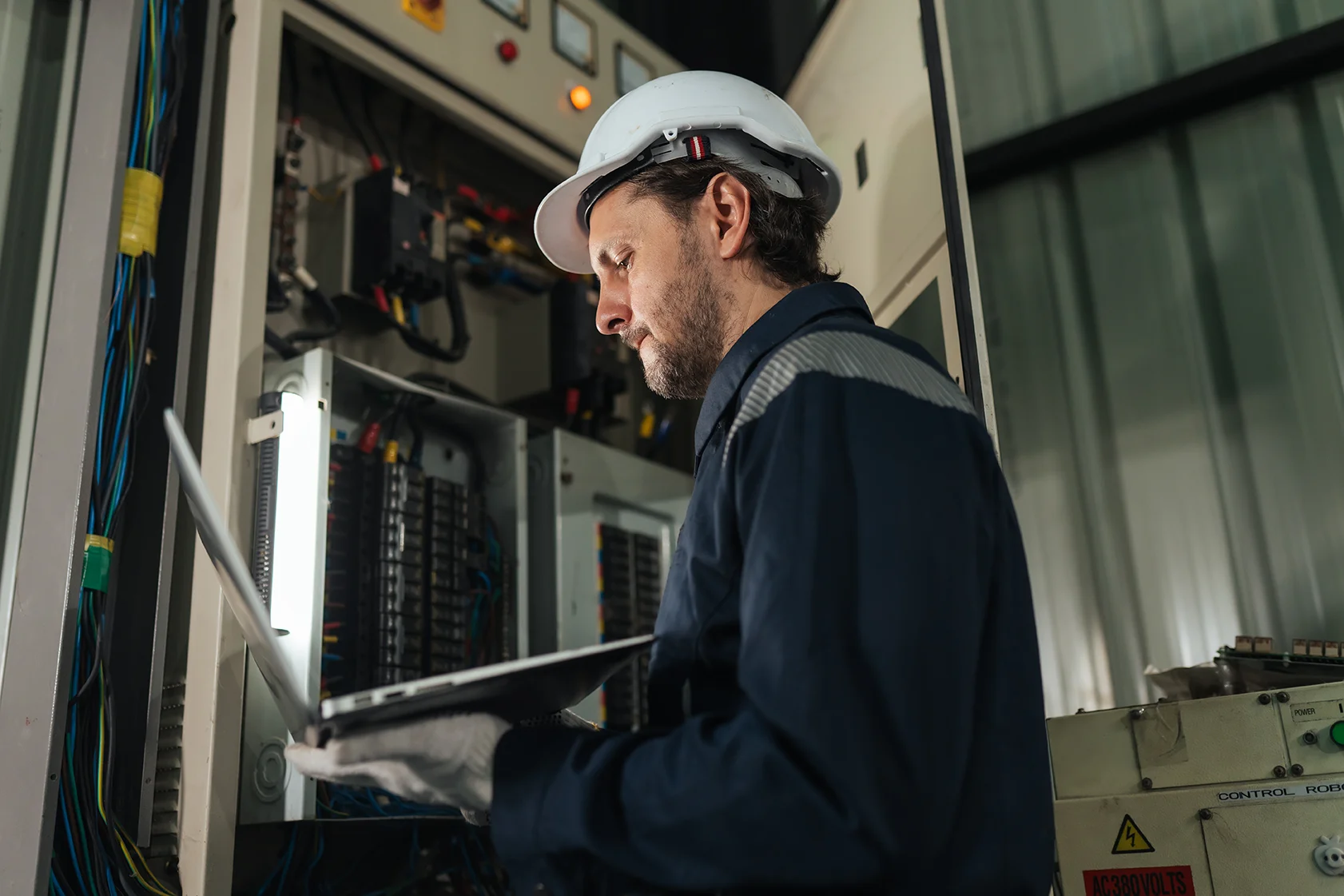 How to monitor-compliance in the workplace